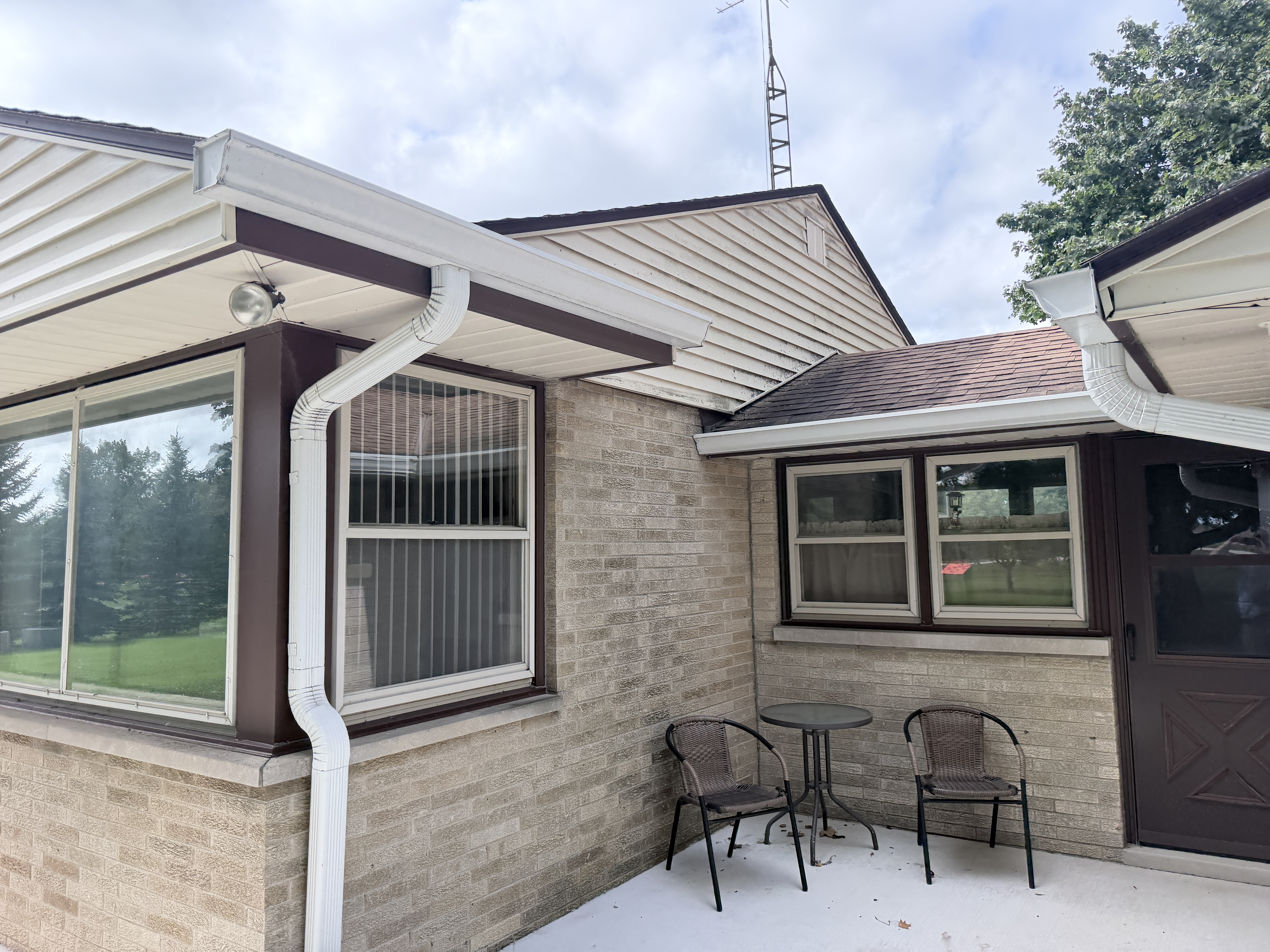 Before House Washing project in Kenosha, WI