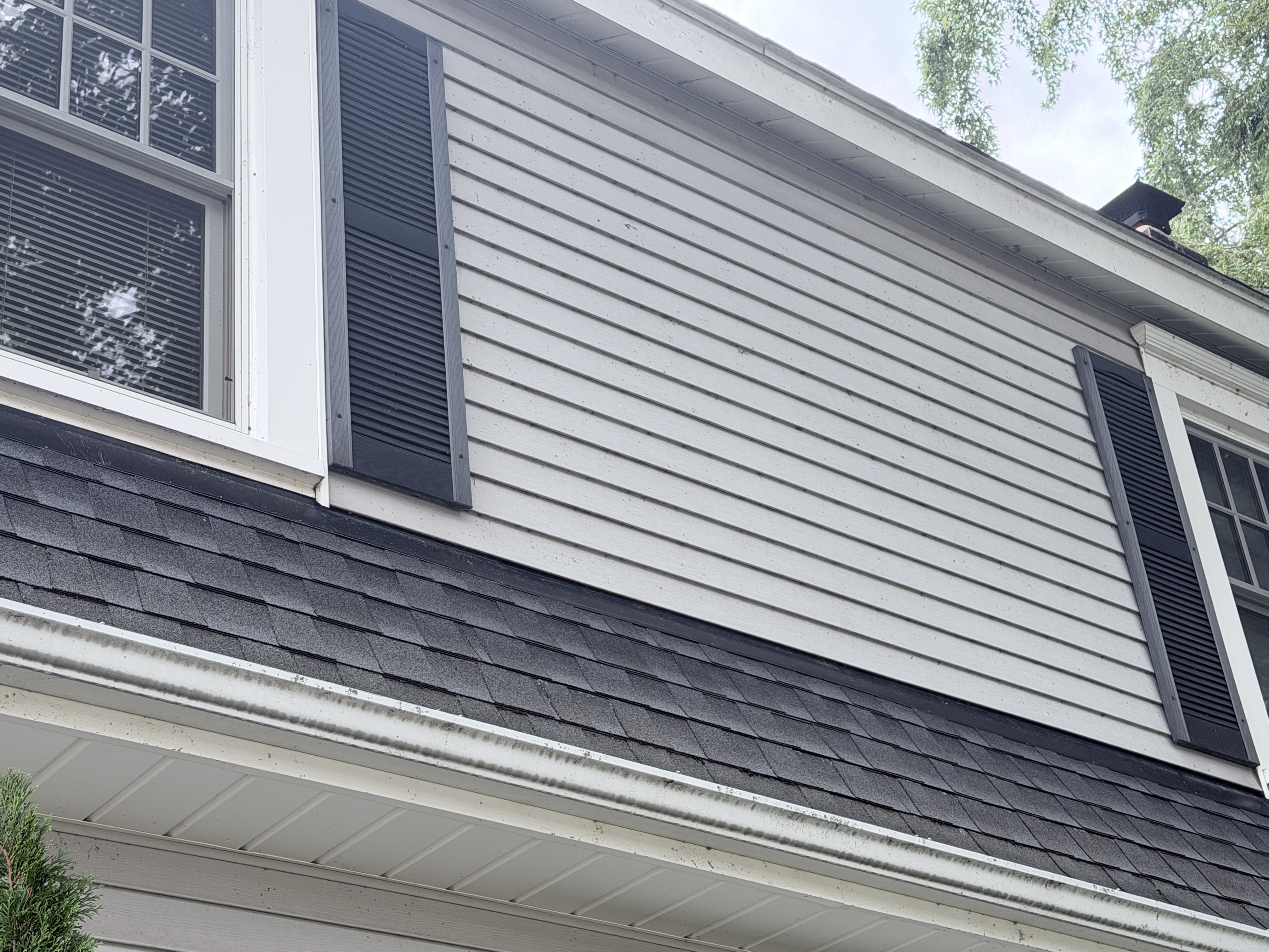 Before House Washing project in Kenosha, WI